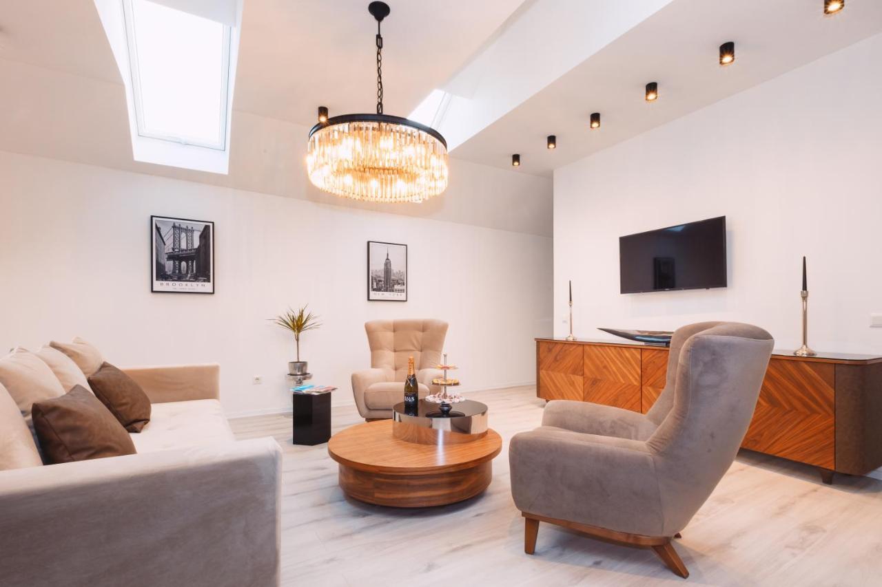 Loft Suite Im Modernen Style In แชร์ดดิง ภายนอก รูปภาพ